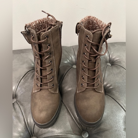 Denver Hayes Shoes Denver Hayes Boots Womens 7 Poshmark